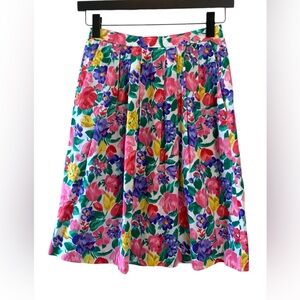 Bay Club Vintage Floral Skirt w Front Pleats, Pockets